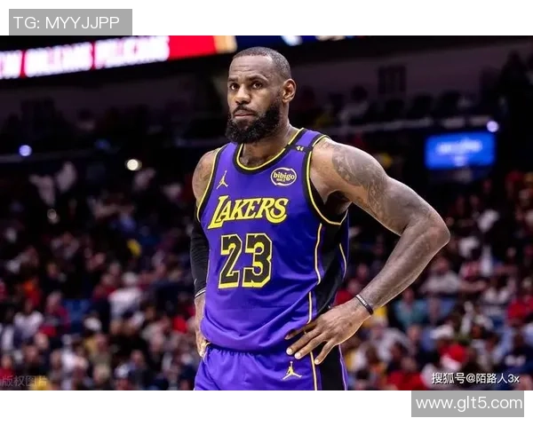 詹姆斯的传奇之路：从天才少年到NBA历史最佳球员的成长历程